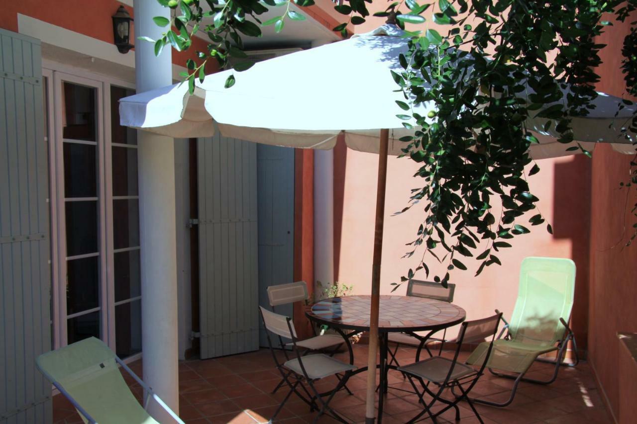 Appartement Avec Patio Et Garage Centre Ville Et Plage 사나리쉬르메르 외부 사진
