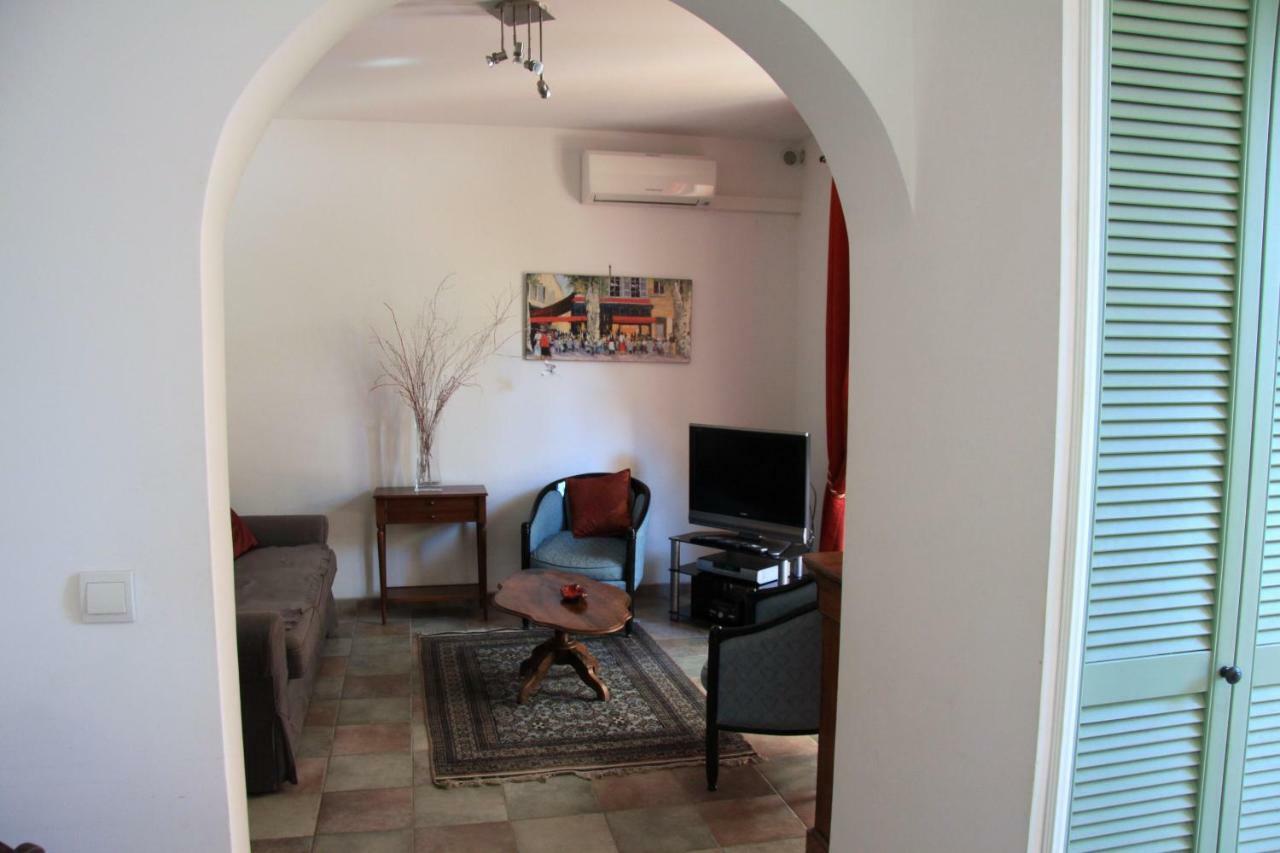 Appartement Avec Patio Et Garage Centre Ville Et Plage 사나리쉬르메르 외부 사진